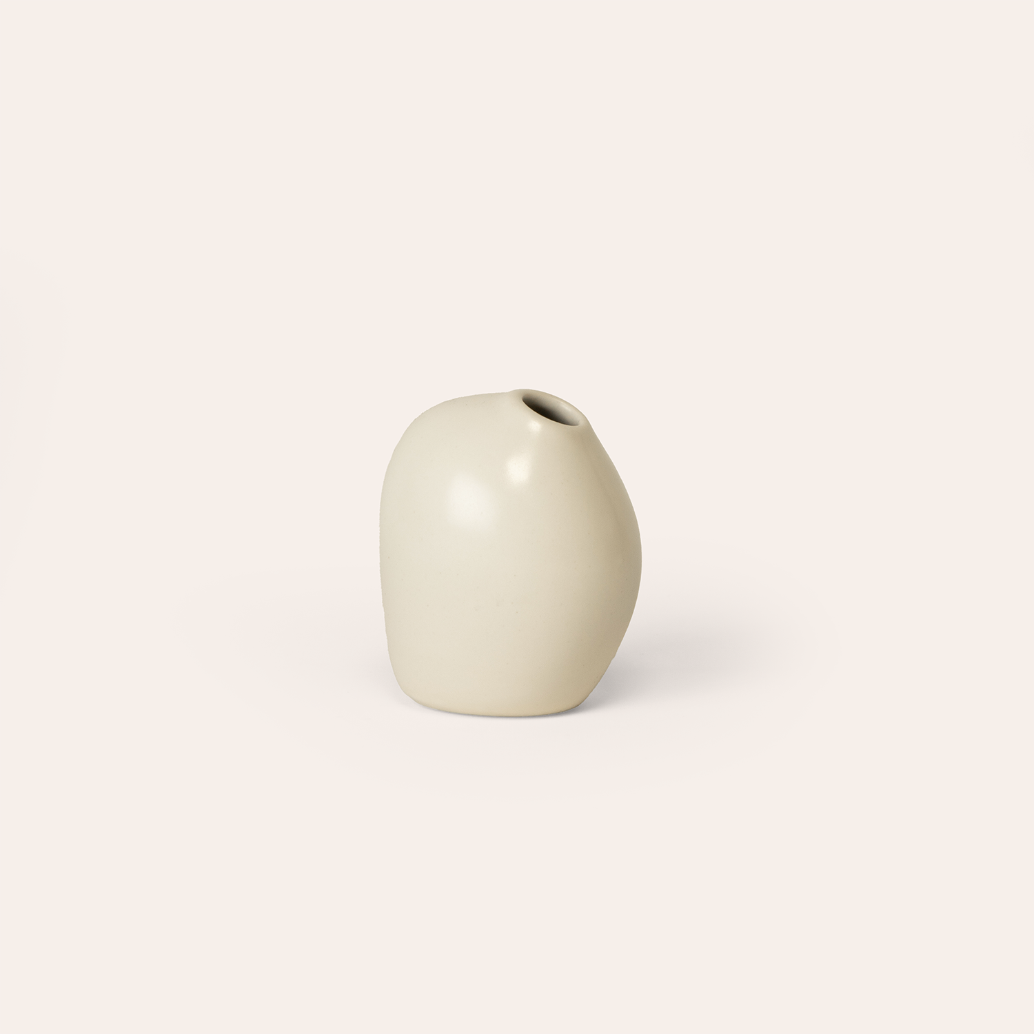 Macetas_Floreropiedra_ced2448d-26c3-4c2d-844f-cbdc375b5a94.png